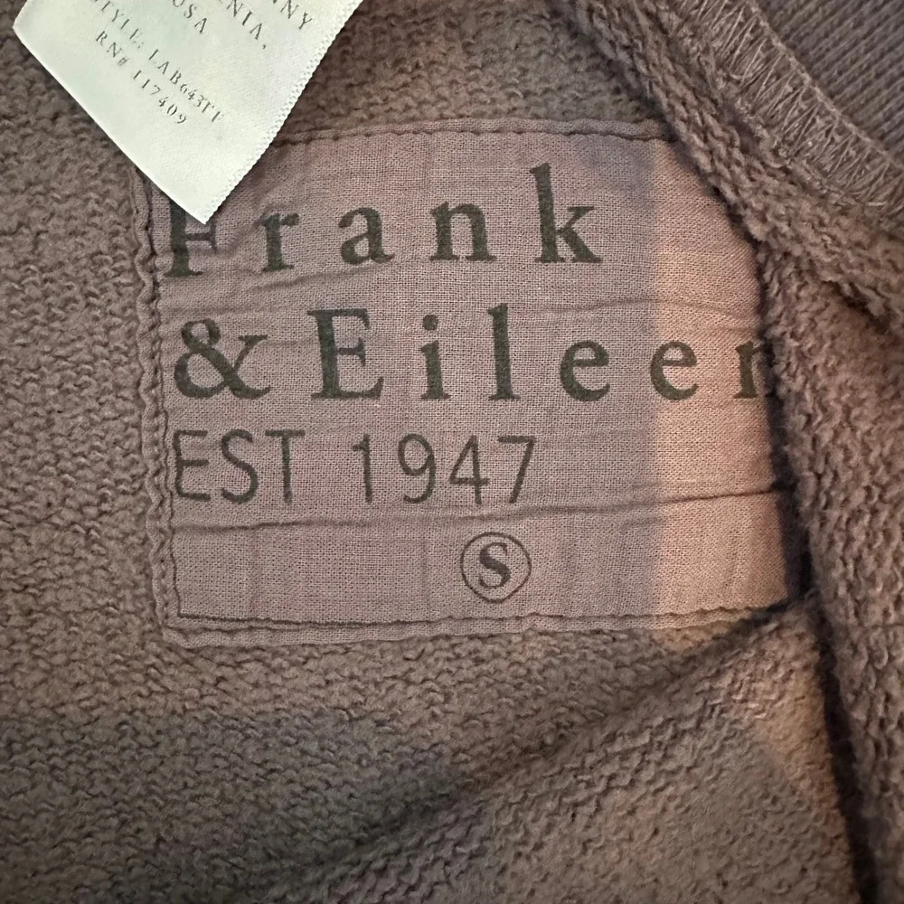 Frank & Eileen comfortable gray